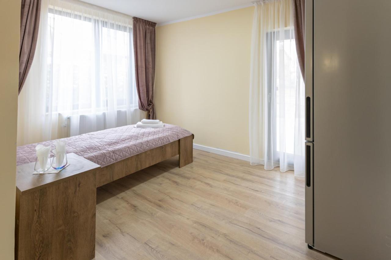 Villa Class Sînmartin Esterno foto