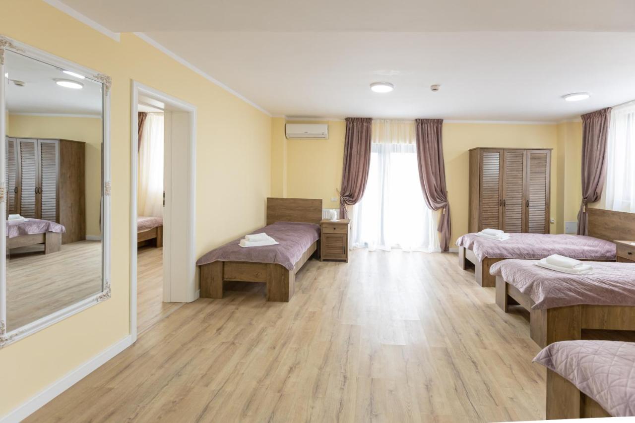 Villa Class Sînmartin Esterno foto