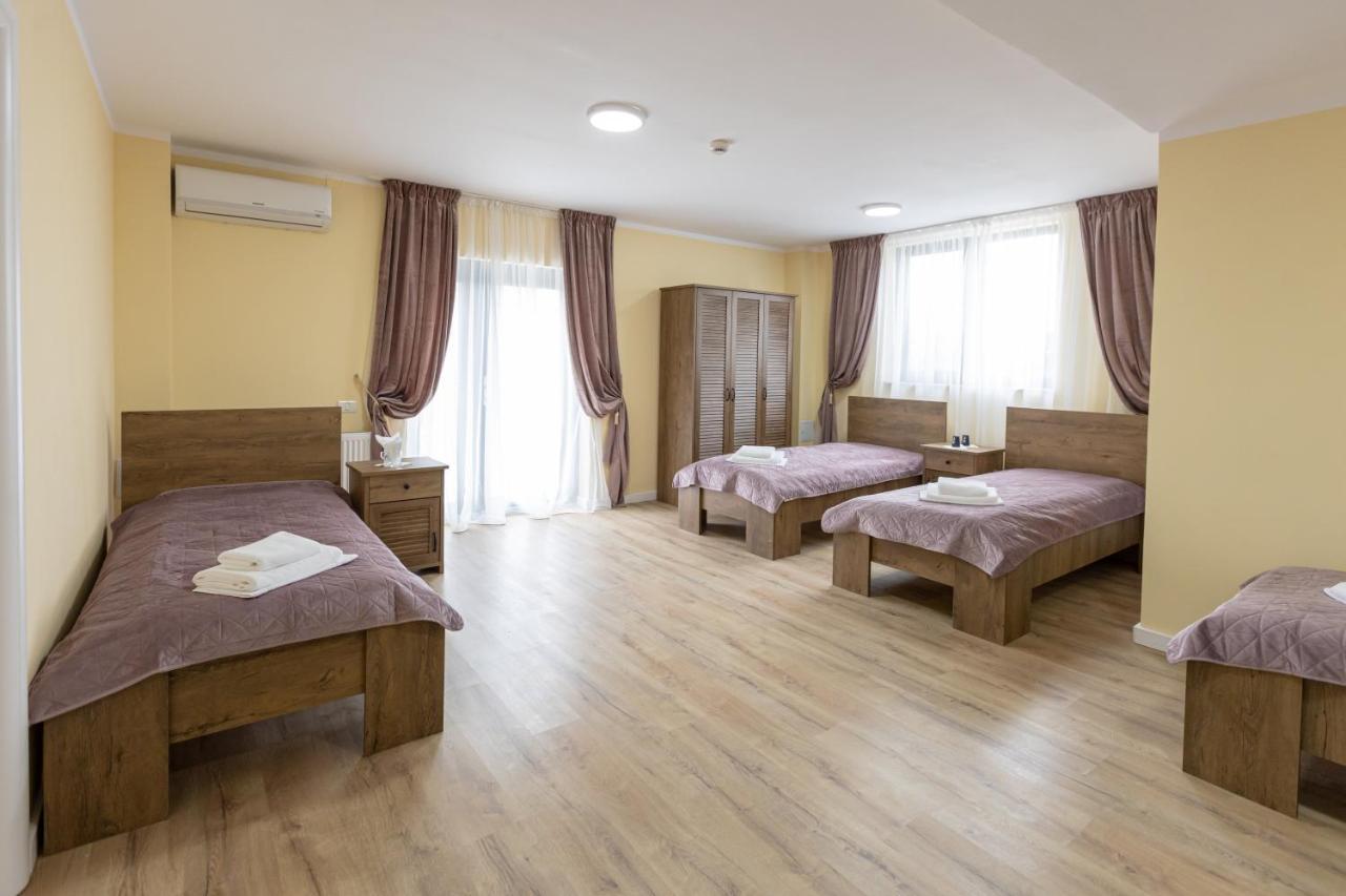 Villa Class Sînmartin Esterno foto