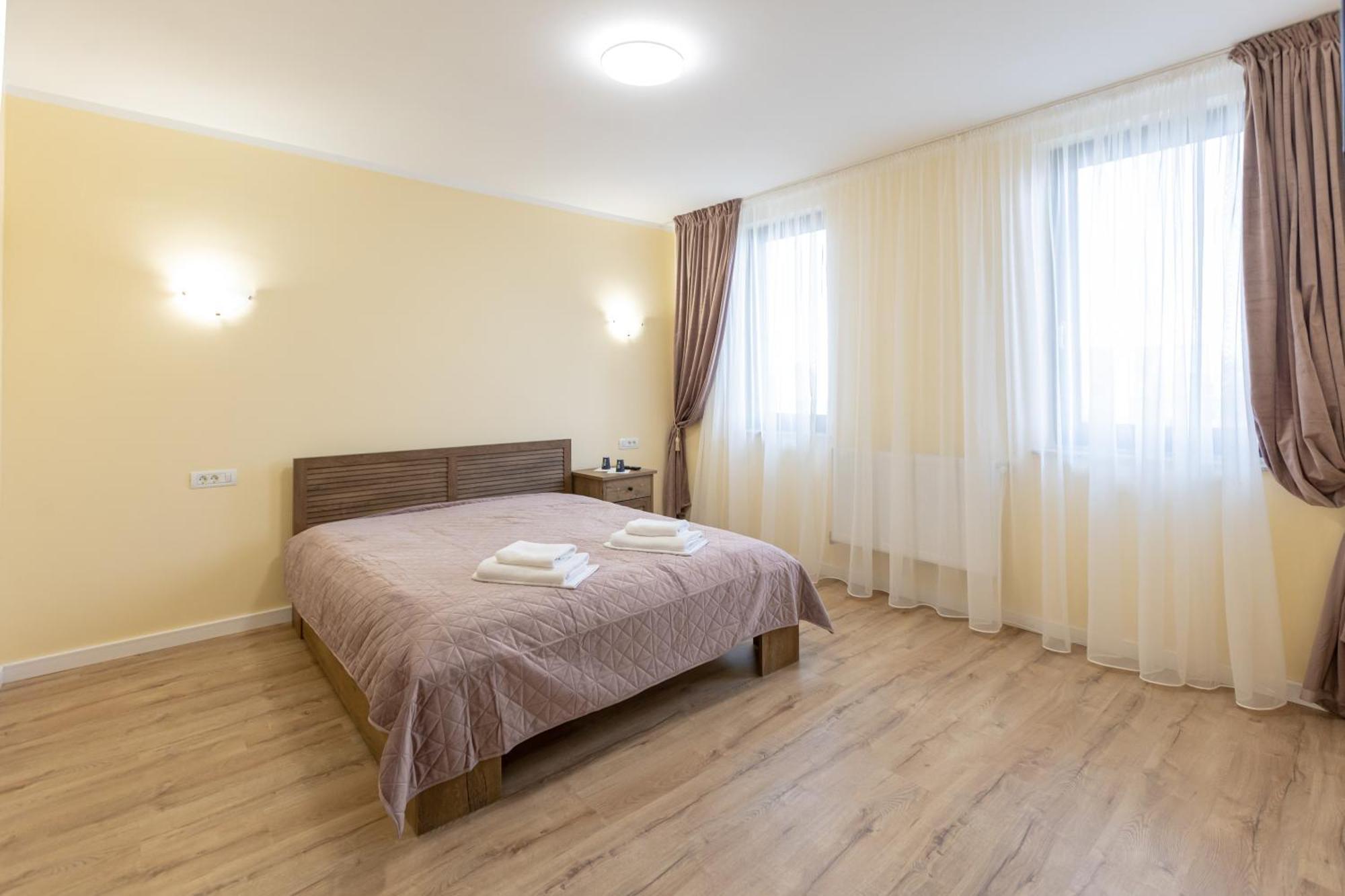 Villa Class Sînmartin Esterno foto