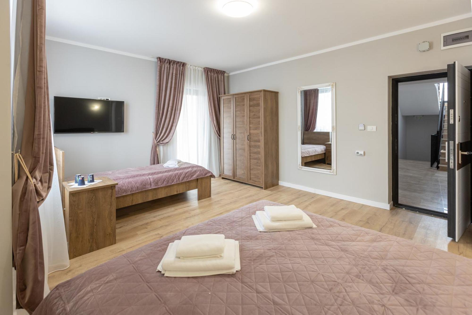 Villa Class Sînmartin Esterno foto