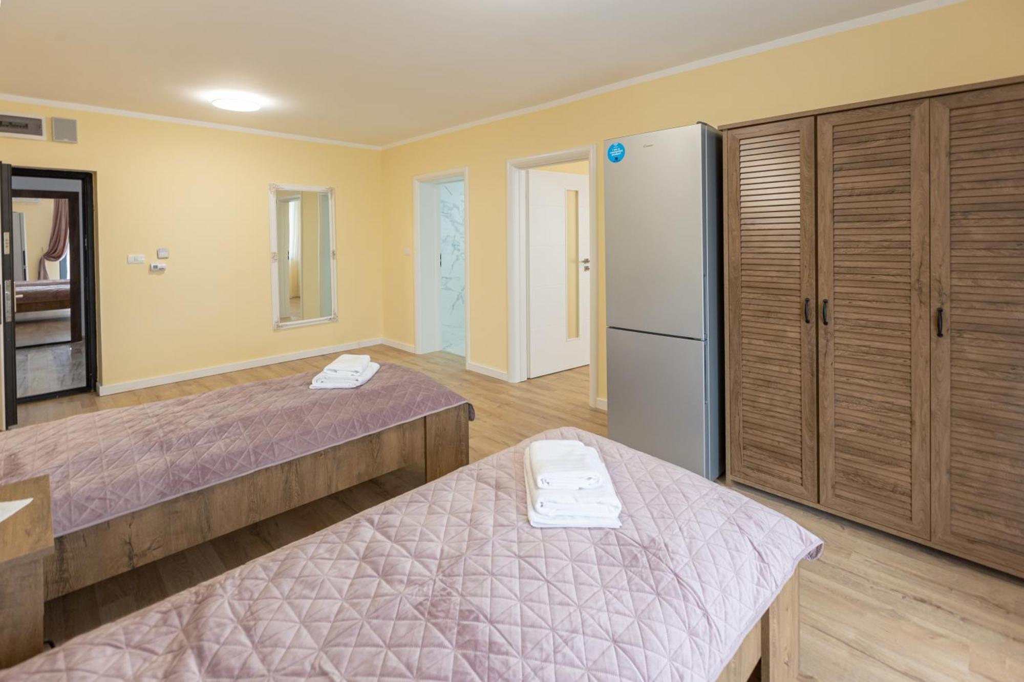 Villa Class Sînmartin Esterno foto